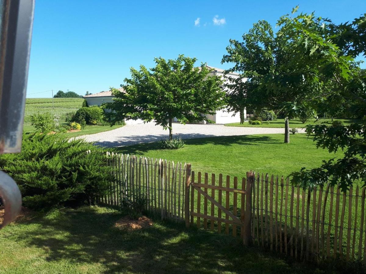 Holiday home La Roulotte De Glorit *