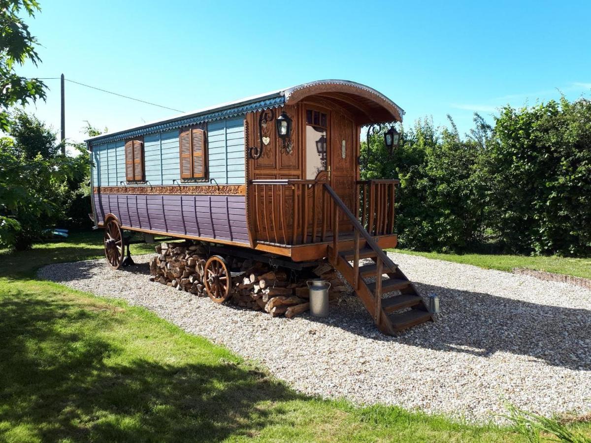 La Roulotte De Glorit Holiday home